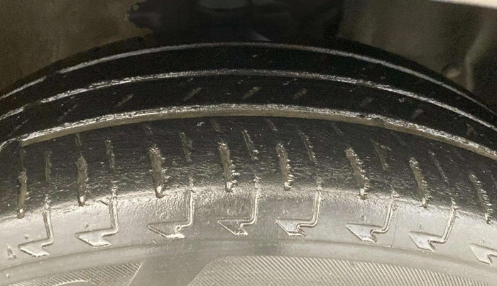 2019 Maruti IGNIS DELTA 1.2, Petrol, Manual, 56,219 km, Right Front Tyre Tread