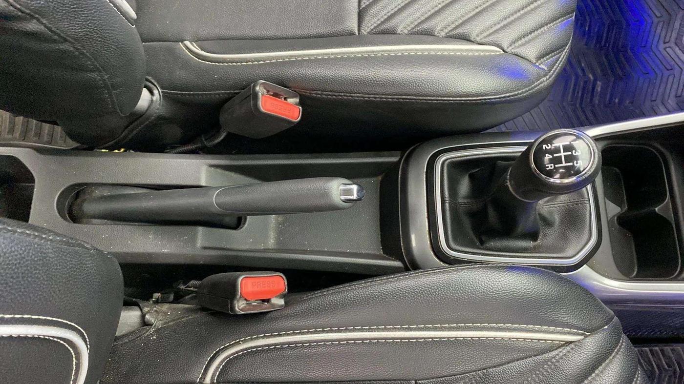 2021 Maruti IGNIS ALPHA 1.2, Petrol, Manual, 66,587 km, Gear Lever