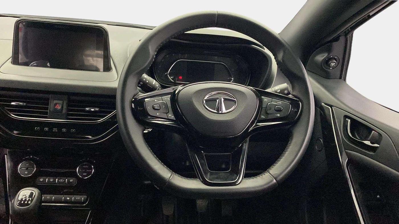 2023 Tata NEXON XZ PLUS LUX SUNROOF DARK PETROL, Petrol, Manual, 19,984 km, Steering Wheel Close Up