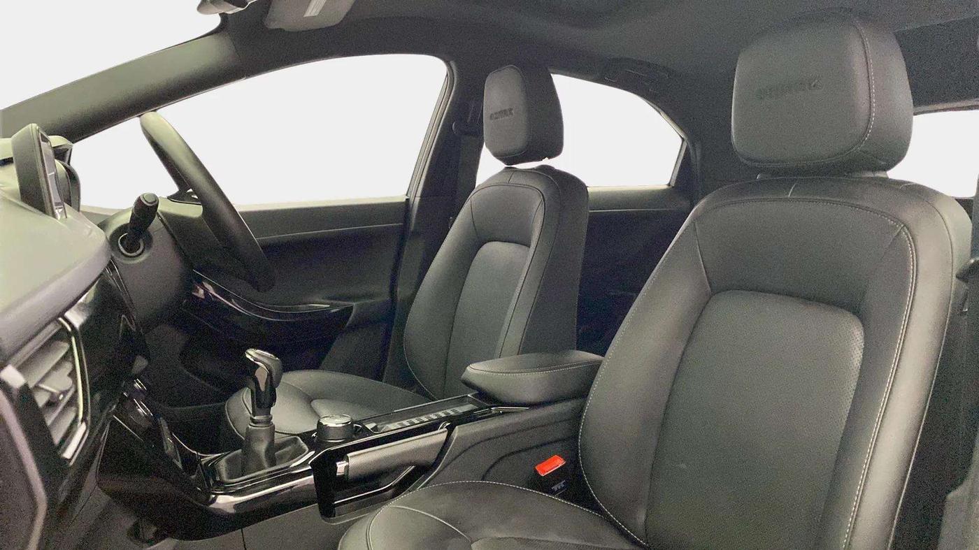 2023 Tata NEXON XZ PLUS LUX SUNROOF DARK PETROL, Petrol, Manual, 19,984 km, Right Side Front Door Cabin