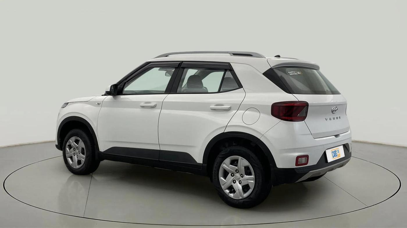 2022 Hyundai VENUE S 1.2, CNG, Manual, 22,376 km, Left Back Diagonal