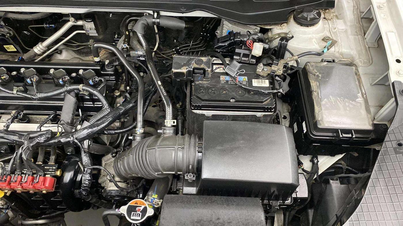 2022 Hyundai VENUE S 1.2, CNG, Manual, 22,376 km, Engine View - Left