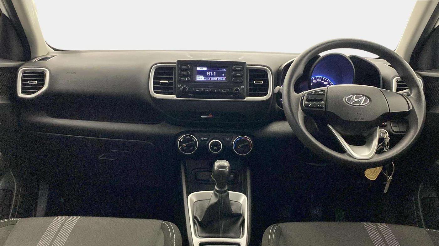 2022 Hyundai VENUE S 1.2, CNG, Manual, 22,376 km, Dashboard