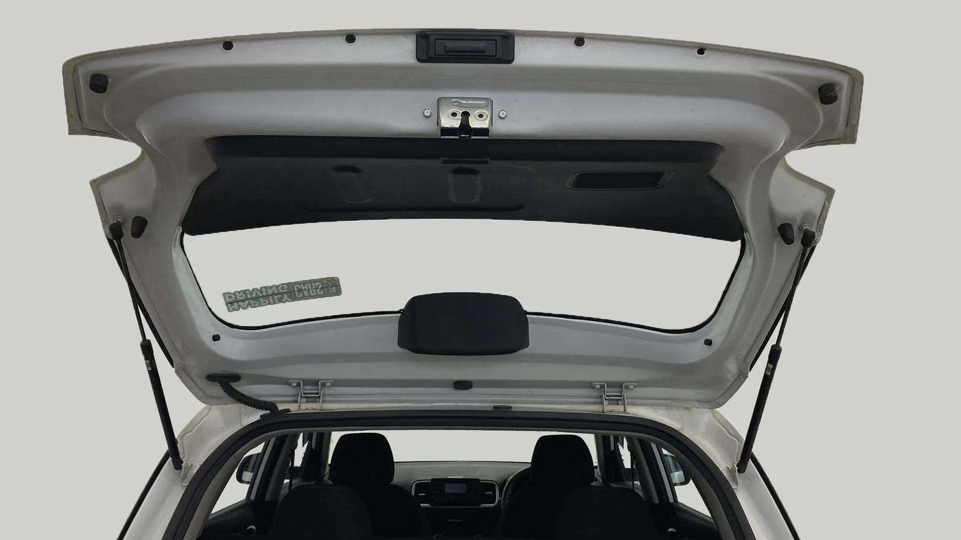 2022 Hyundai VENUE S 1.2, CNG, Manual, 22,376 km, Boot Door Open
