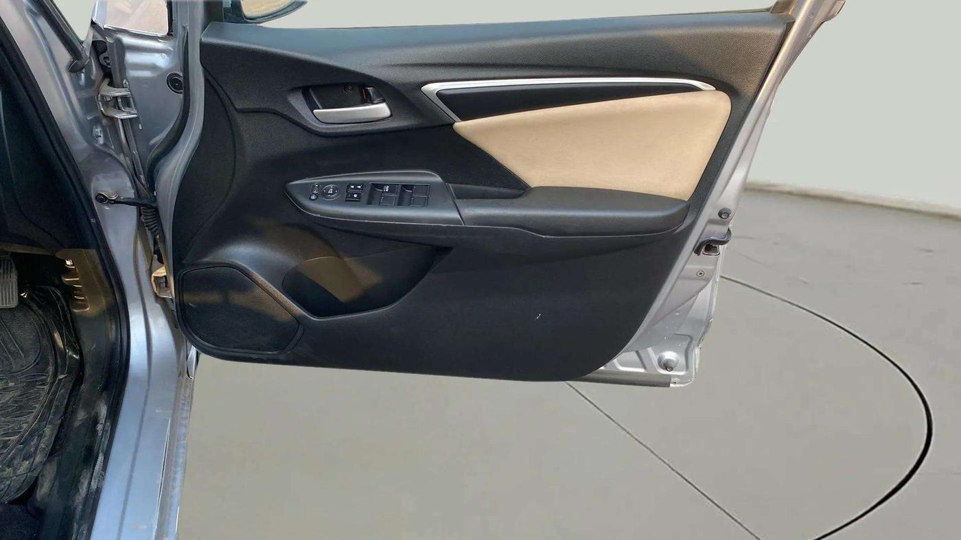 2019 Honda Jazz 1.2L I-VTEC VX CVT, Petrol, Automatic, 33,462 km, Driver Side Door Panels Control