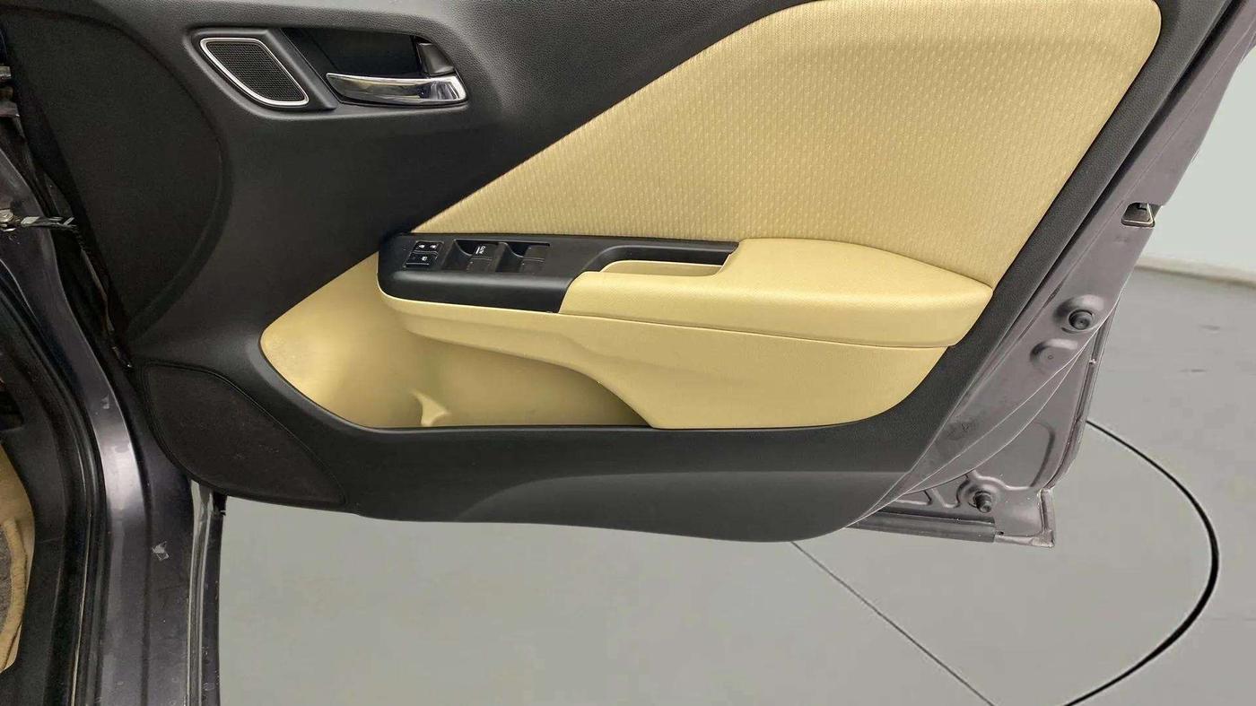 2021 Honda City 1.5L I-VTEC V MT 4TH GEN, Petrol, Manual, 58,958 km, Driver Side Door Panels Control