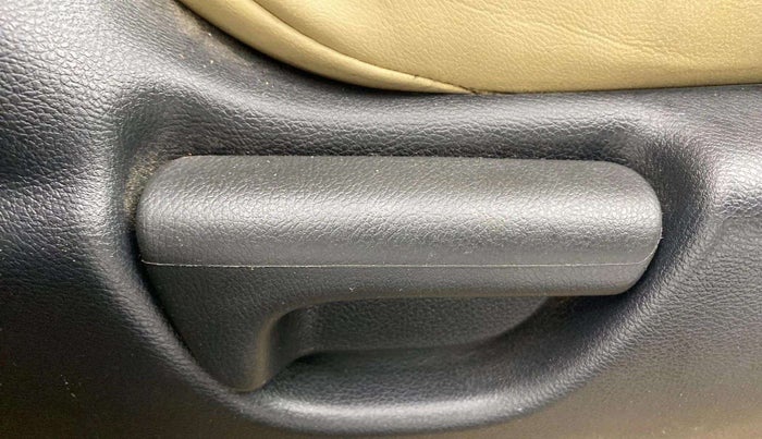 2021 Honda City 1.5L I-VTEC V MT 4TH GEN, Petrol, Manual, 58,888 km, Driver Side Adjustment Panel