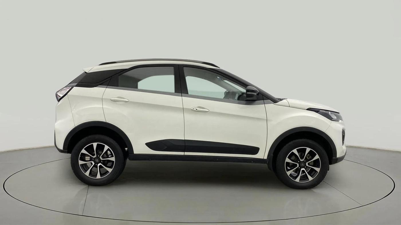 2020 Tata NEXON XZA PLUS PETROL, Petrol, Automatic, 67,625 km, Right Side View