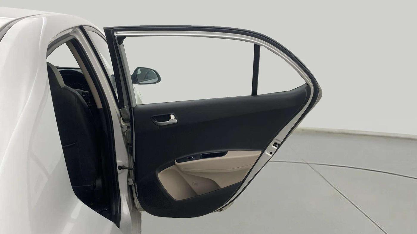 2016 Hyundai Xcent S 1.2, Petrol, Manual, 67,322 km, RHS Rear Door