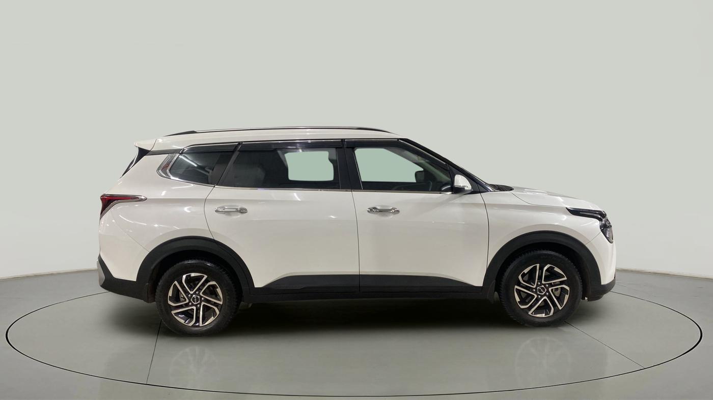 2023 KIA CARENS  PRESTIGE 1.5 TURBO PETROL IMT 7 STR , Petrol, Manual, 26,168 km, Right Side View