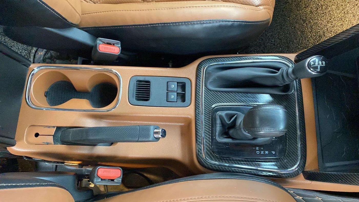 2022 Mahindra Thar LX  P 4WD AT CONVERTIBLE, Petrol, Automatic, 23,826 km, Gear Lever