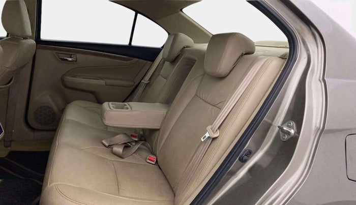 2019 Maruti Ciaz ALPHA 1.5 SHVS PETROL, Petrol, Manual, 33,979 km, Right Side Rear Door Cabin