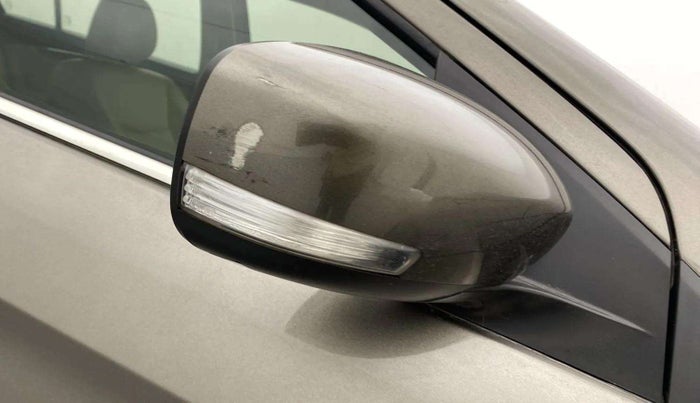 2019 Maruti Ciaz ALPHA 1.5 SHVS PETROL, Petrol, Manual, 33,979 km, Right rear-view mirror - Minor scratches