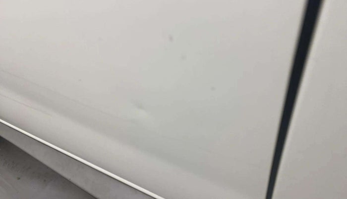 2018 Renault Duster 110 PS RXZ DIESEL, Diesel, Manual, 53,061 km, Front passenger door - Slightly dented