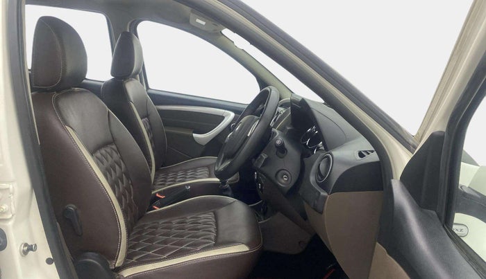 2018 Renault Duster 110 PS RXZ DIESEL, Diesel, Manual, 53,061 km, Right Side Front Door Cabin
