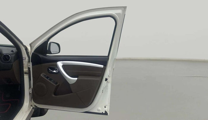 2018 Renault Duster 110 PS RXZ DIESEL, Diesel, Manual, 53,061 km, RHS Front Door