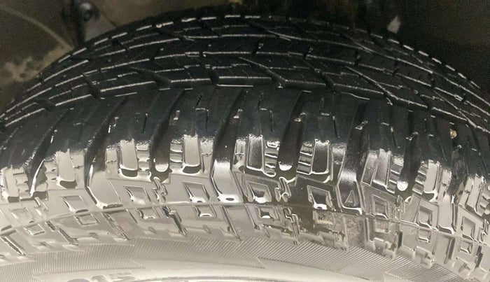 2018 Renault Duster 110 PS RXZ DIESEL, Diesel, Manual, 53,061 km, Left Front Tyre Tread