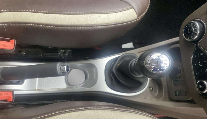 2018 Renault Duster 110 PS RXZ DIESEL, Diesel, Manual, 53,061 km, Gear Lever