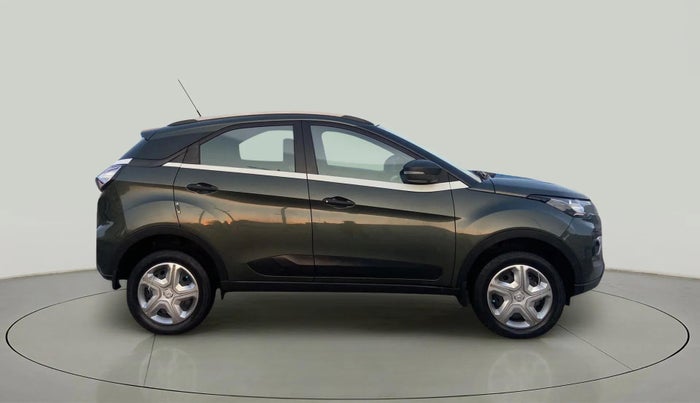 2021 Tata NEXON XM SUNROOF PETROL, Petrol, Manual, 40,118 km, Right Side View