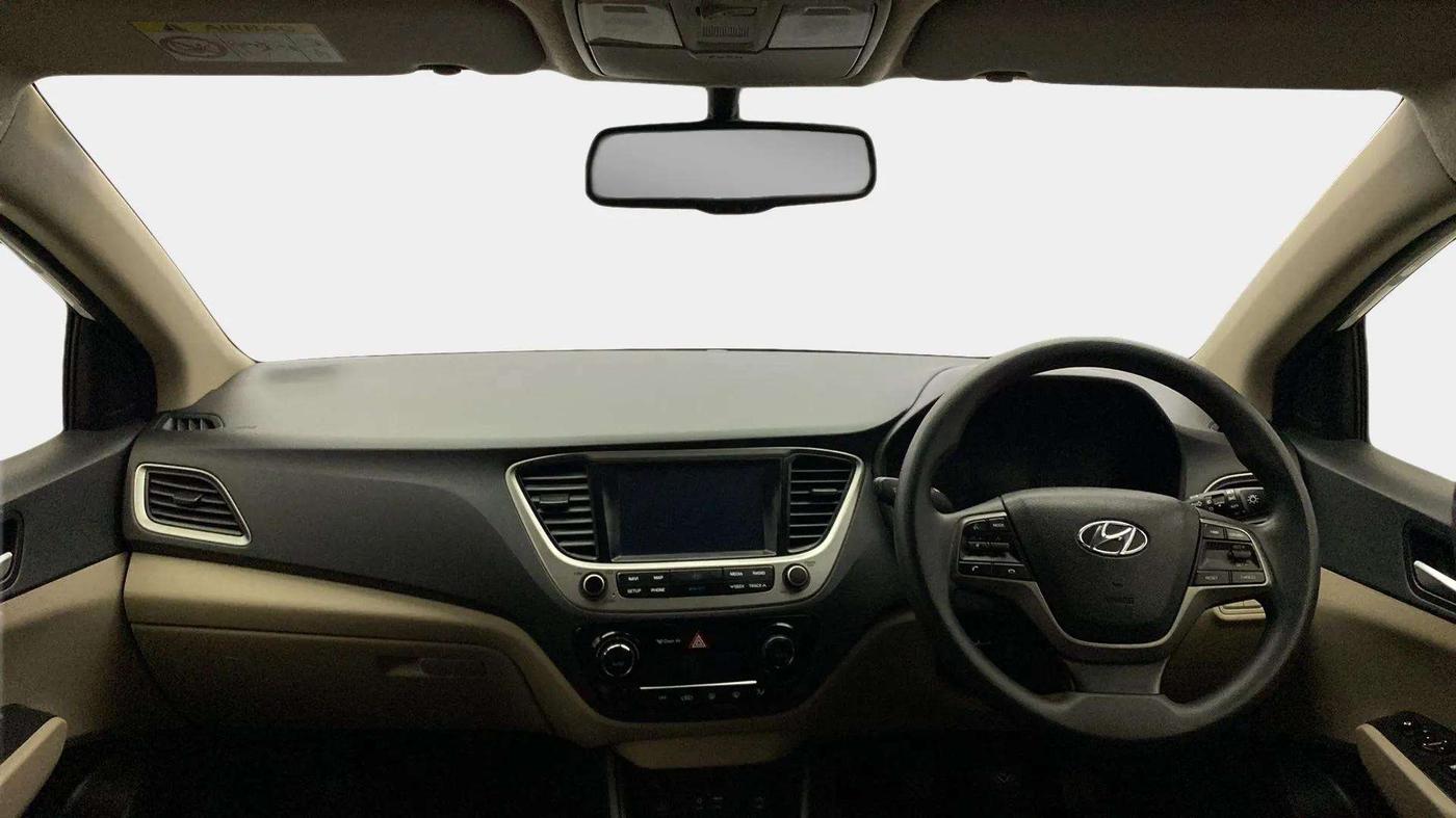 2018 Hyundai Verna 1.6 VTVT SX, Petrol, Manual, 50,455 km, Dashboard