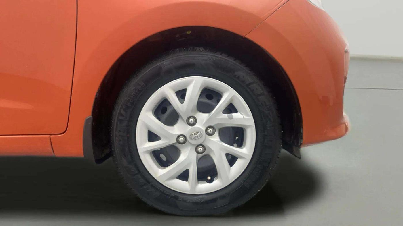 2017 Hyundai Grand i10 MAGNA 1.2 KAPPA VTVT, Petrol, Manual, 39,076 km, Right Front Wheel