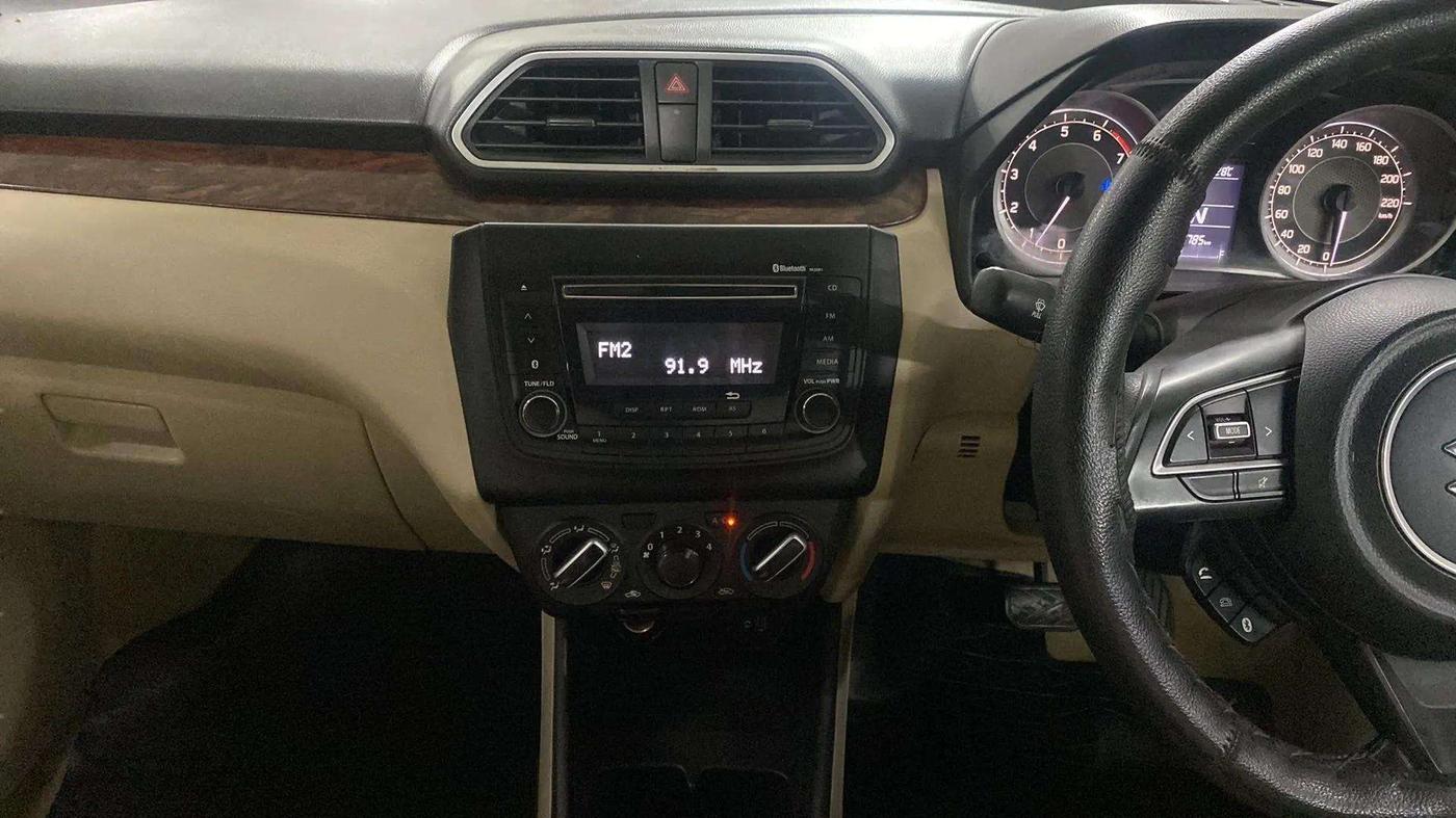 2018 Maruti Dzire VXI AMT, Petrol, Automatic, 32,833 km, Air Conditioner