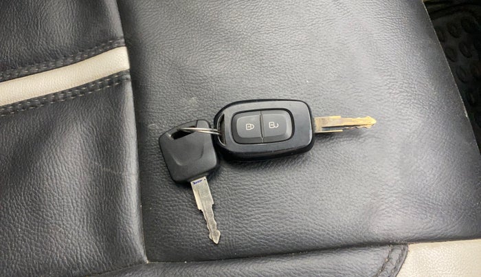 2018 Datsun Redi Go T(O) 1.0 AMT, Petrol, Automatic, 48,635 km, Key Close Up