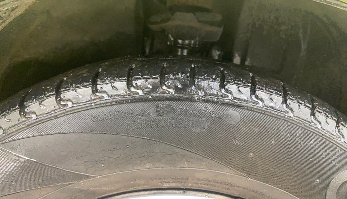 2018 Datsun Redi Go T(O) 1.0 AMT, Petrol, Automatic, 48,635 km, Right Front Tyre Tread