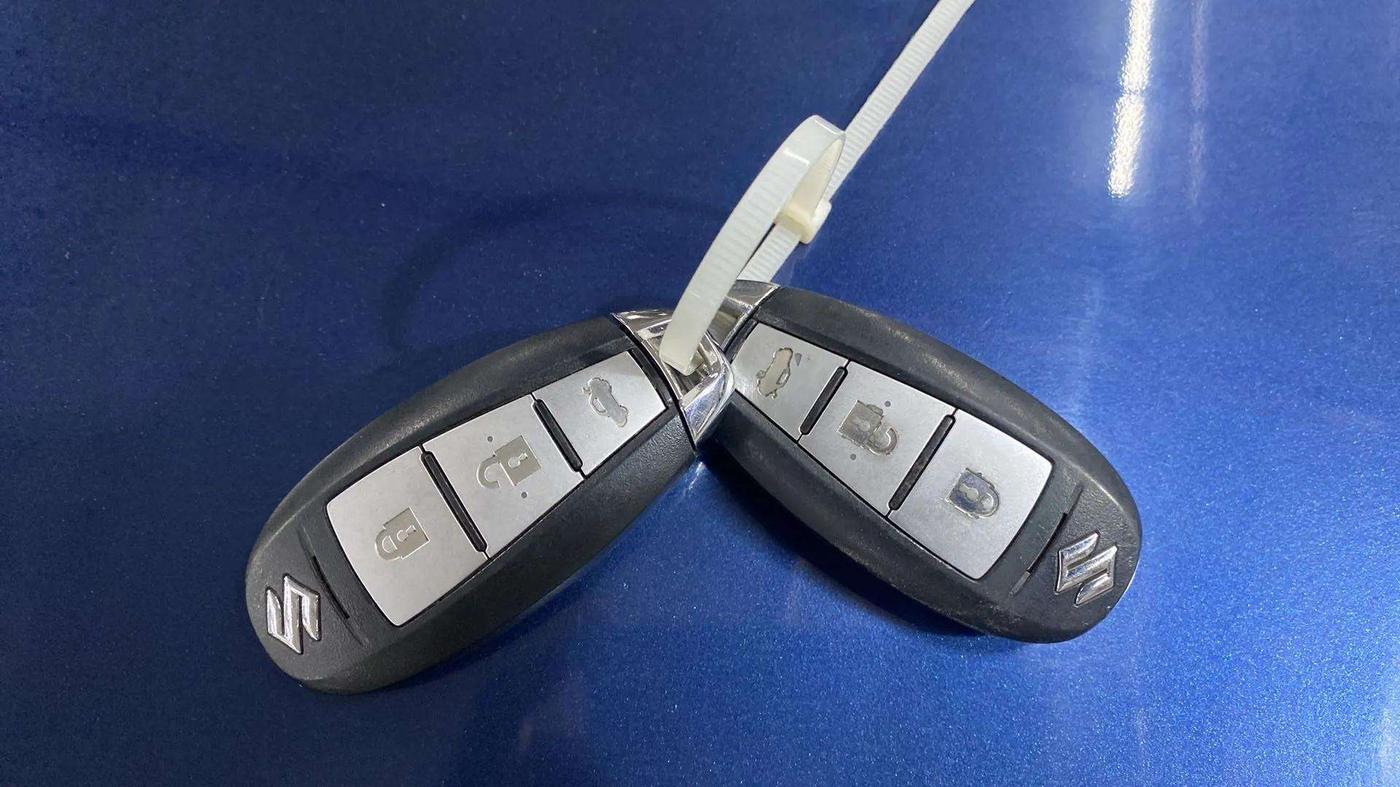 2019 Maruti Ciaz ALPHA  AT 1.5 SHVS PETROL, Petrol, Automatic, 99,521 km, Key Close Up