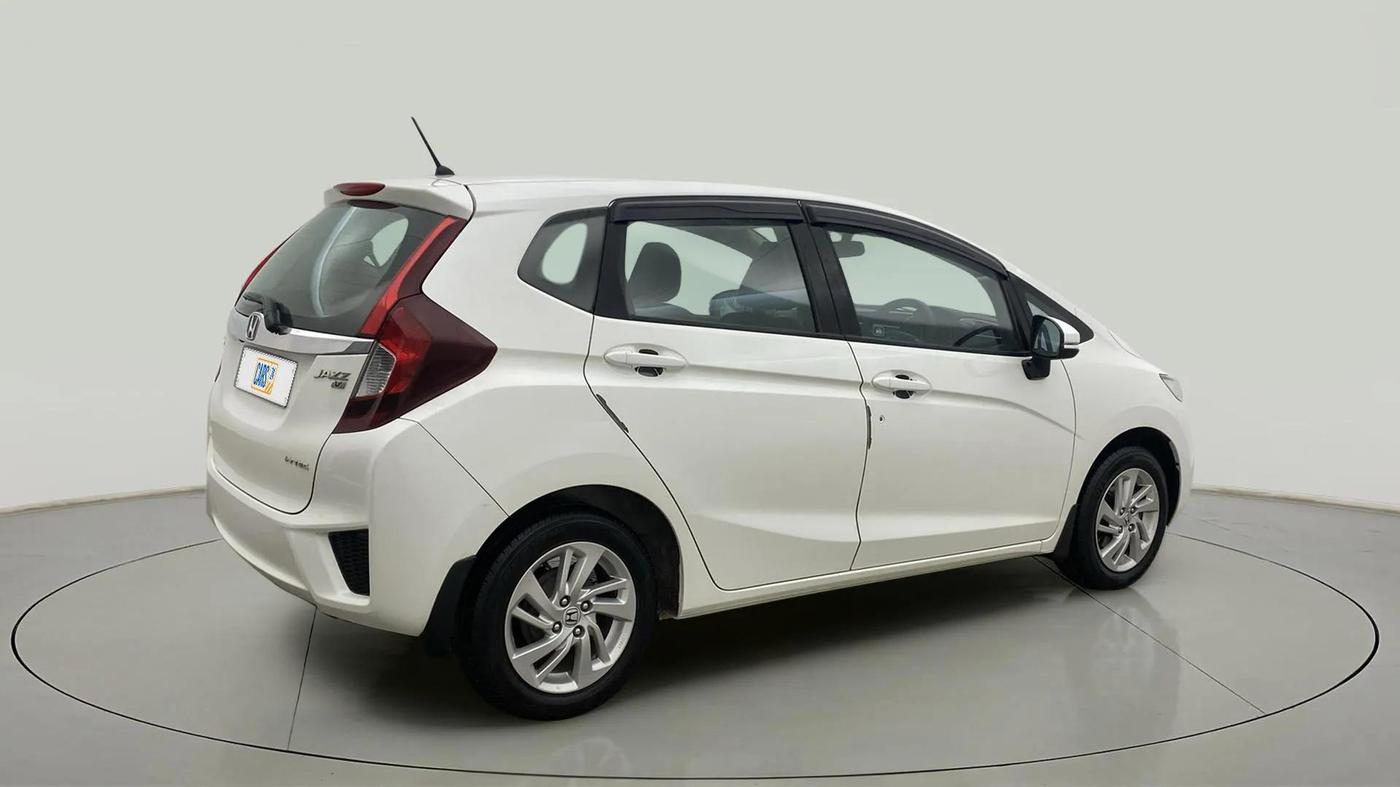 2015 Honda Jazz 1.2L I-VTEC V, CNG, Manual, 52,899 km, Right Back Diagonal