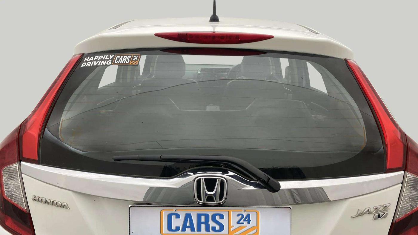 2015 Honda Jazz 1.2L I-VTEC V, CNG, Manual, 52,899 km, Rear Windshield