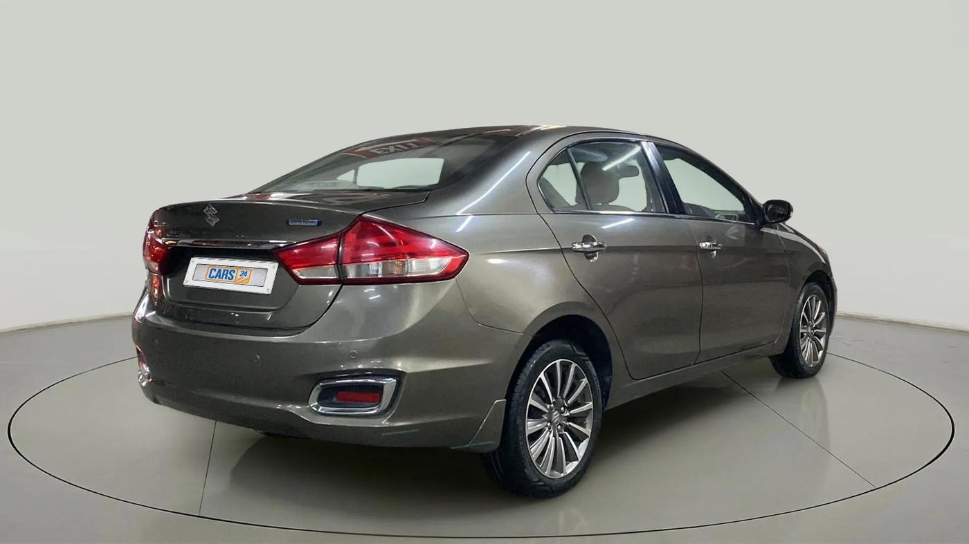 2020 Maruti Ciaz ALPHA  AT 1.5 SHVS PETROL, Petrol, Automatic, 31,580 km, Right Back Diagonal