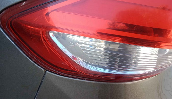 2020 Maruti Ciaz ALPHA  AT 1.5 SHVS PETROL, Petrol, Automatic, 31,349 km, Left tail light - Minor damage