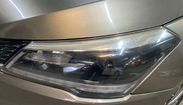 2020 Maruti Ciaz ALPHA  AT 1.5 SHVS PETROL, Petrol, Automatic, 31,349 km, Left headlight - Minor scratches