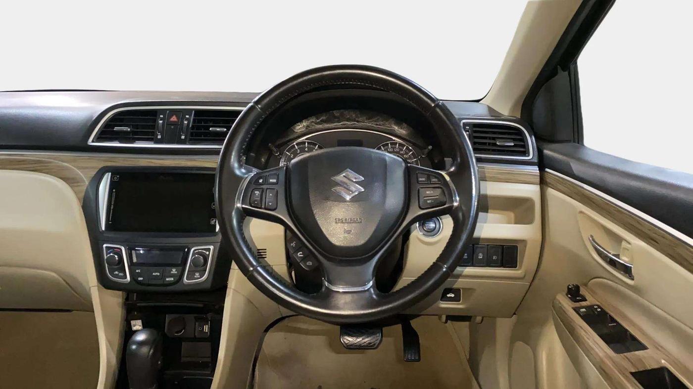 2020 Maruti Ciaz ALPHA  AT 1.5 SHVS PETROL, Petrol, Automatic, 31,580 km, Steering Wheel Close Up