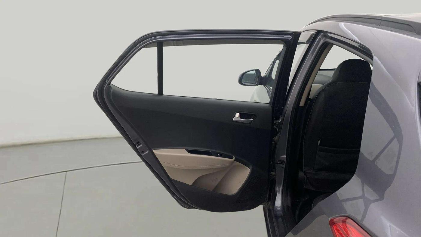 2019 Hyundai Grand i10 SPORTZ 1.2 KAPPA VTVT, Petrol, Manual, 33,564 km, LHS Rear Door