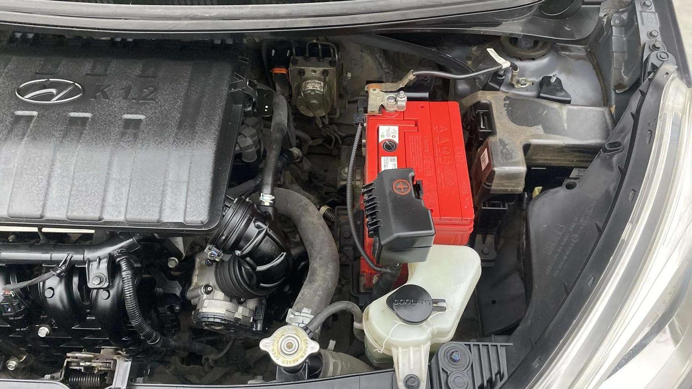 2019 Hyundai Grand i10 SPORTZ 1.2 KAPPA VTVT, Petrol, Manual, 33,564 km, Engine View - Left