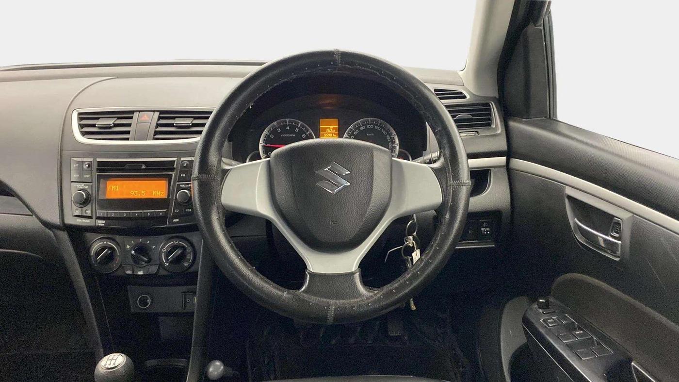 2016 Maruti Swift VXI, Petrol, Manual, 55,971 km, Steering Wheel Close Up