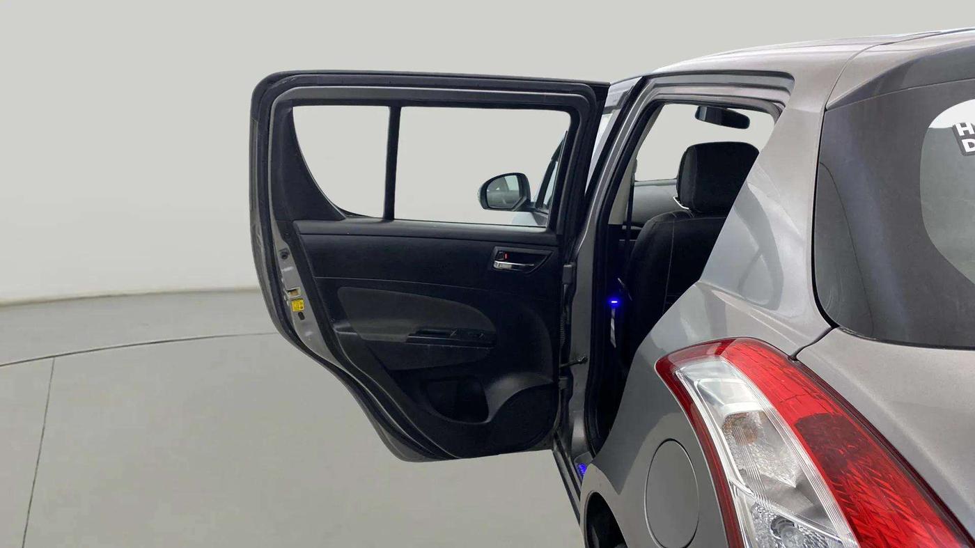 2016 Maruti Swift VXI, Petrol, Manual, 55,971 km, LHS Rear Door