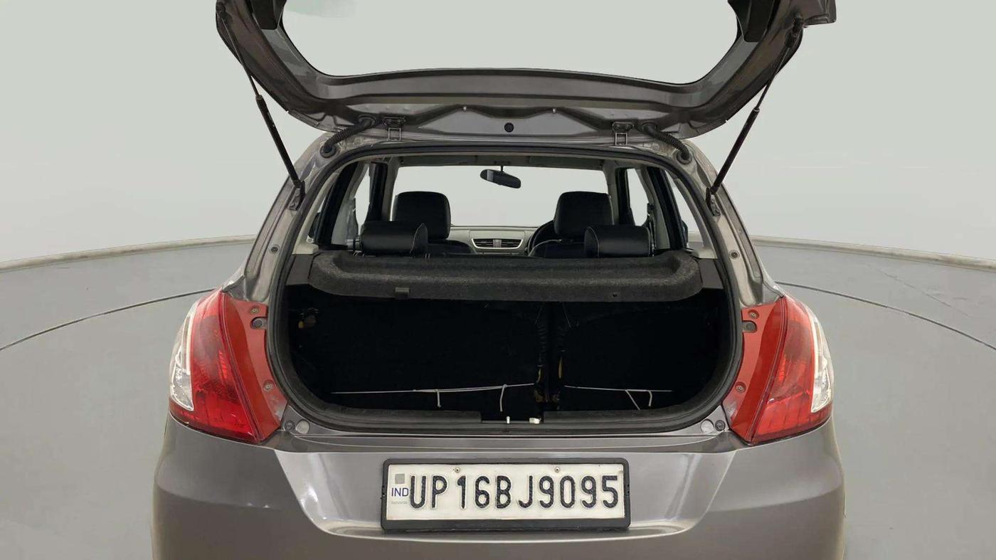 2016 Maruti Swift VXI, Petrol, Manual, 55,971 km, Boot Open Zoomed View