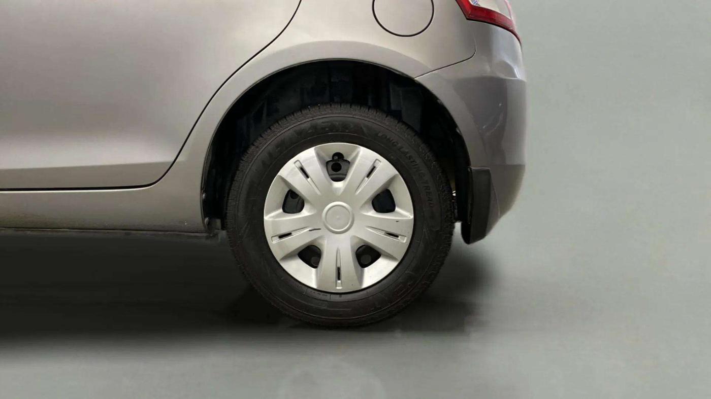 2016 Maruti Swift VXI, Petrol, Manual, 55,971 km, Left Rear Wheel