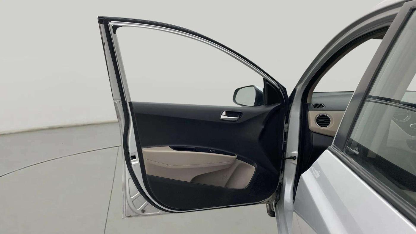 2015 Hyundai Xcent S 1.2, Petrol, Manual, 52,737 km, LHS Front Door