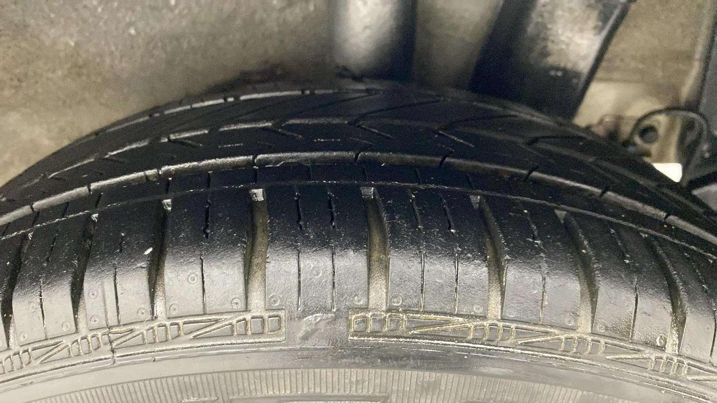 2015 Hyundai Xcent S 1.2, Petrol, Manual, 52,737 km, Left Rear Tyre Tread