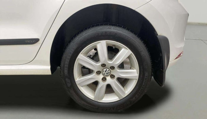 2014 Volkswagen Polo COMFORTLINE 1.2L, Petrol, Manual, 29,761 km, Left Rear Wheel