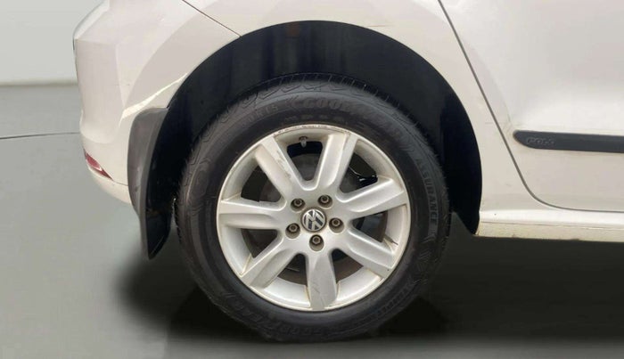2014 Volkswagen Polo COMFORTLINE 1.2L, Petrol, Manual, 29,761 km, Right Rear Wheel