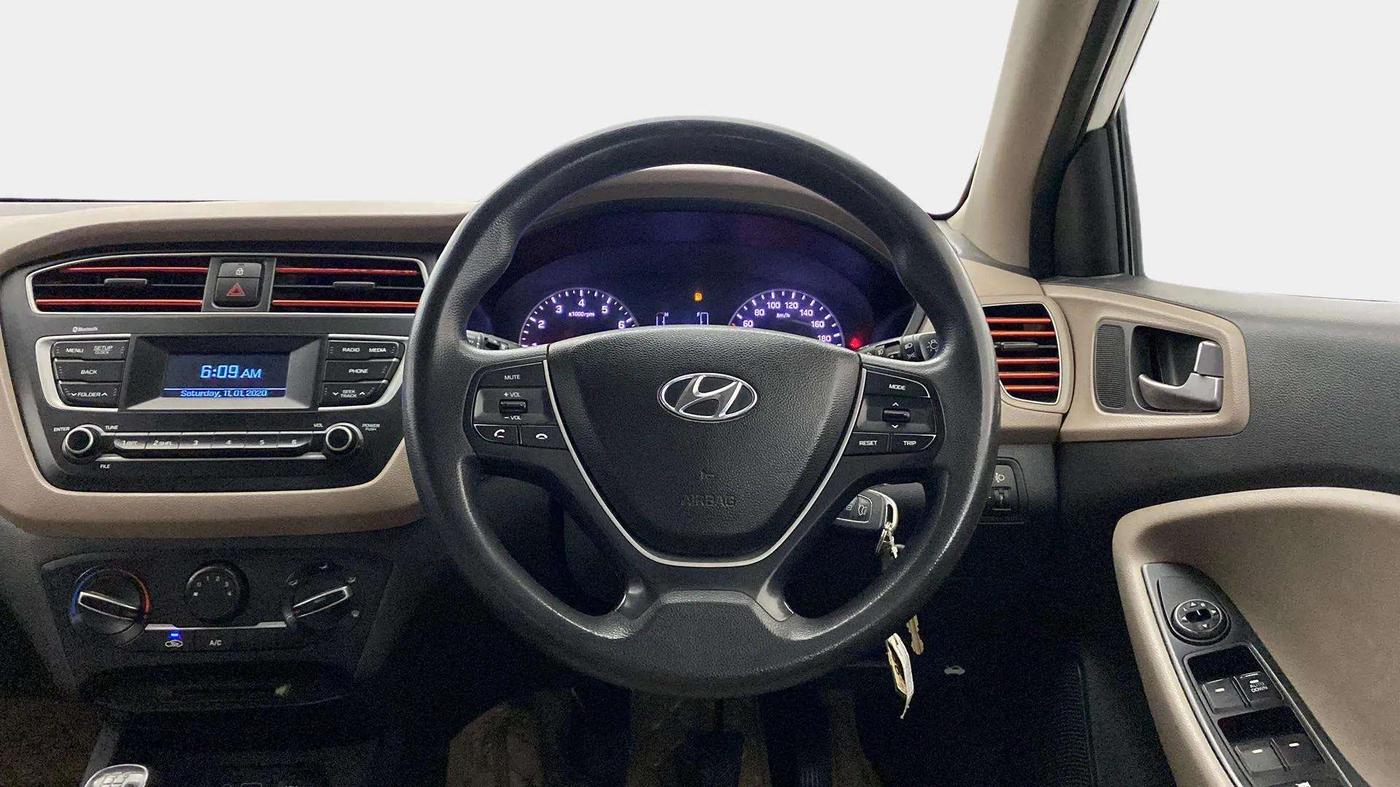 2019 Hyundai Elite i20 MAGNA PLUS 1.2, CNG, Manual, 53,246 km, Steering Wheel Close Up