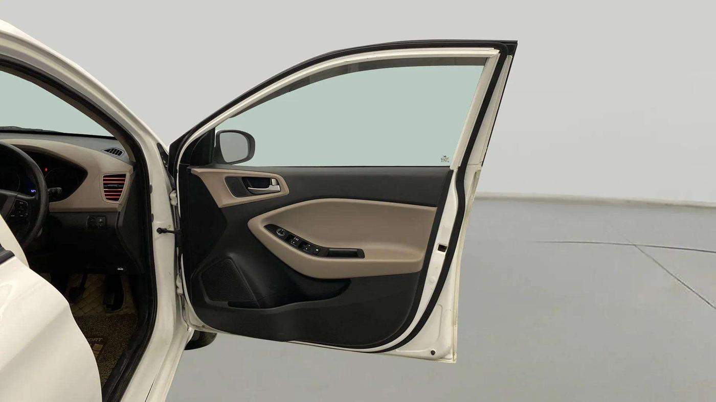 2019 Hyundai Elite i20 MAGNA PLUS 1.2, CNG, Manual, 53,246 km, RHS Front Door