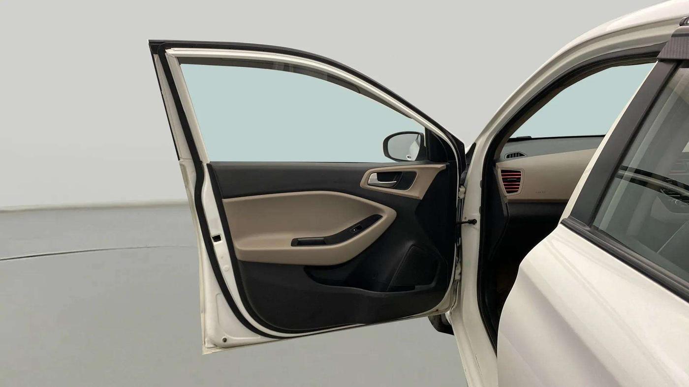 2019 Hyundai Elite i20 MAGNA PLUS 1.2, CNG, Manual, 53,246 km, LHS Front Door