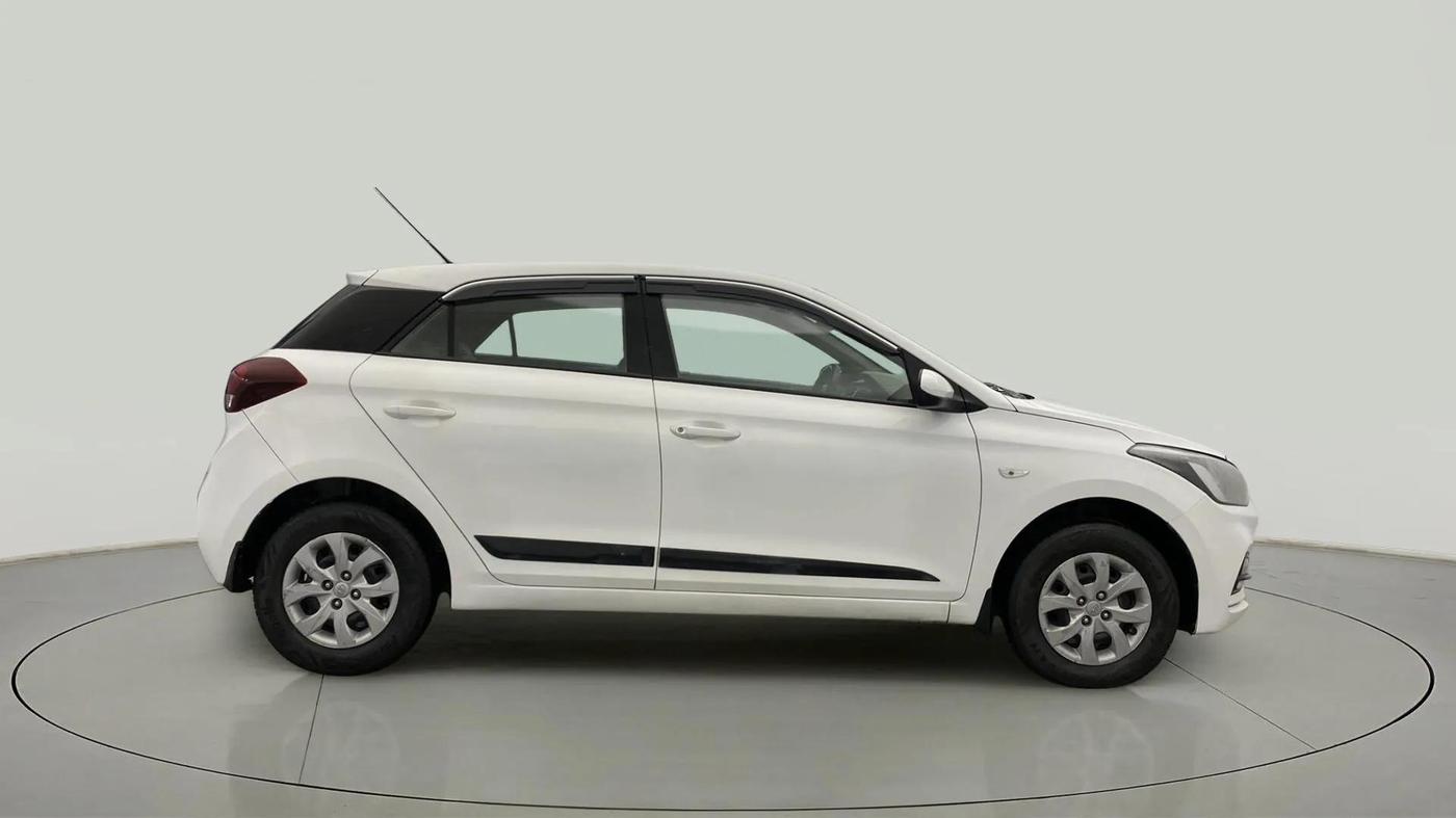 2019 Hyundai Elite i20 MAGNA PLUS 1.2, CNG, Manual, 53,246 km, Right Side View
