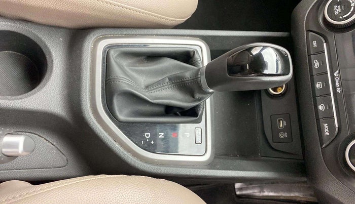 2018 Hyundai Creta SX PLUS AT 1.6 PETROL, Petrol, Automatic, 79,491 km, Gear Lever